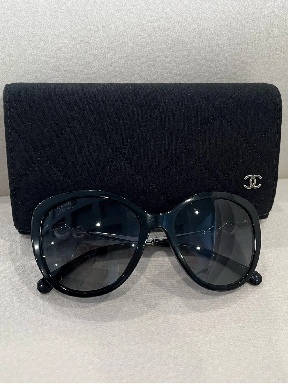 PRE-LOVED CHANEL Pearl Polarized Winter Butterfly Sunglasses, Black